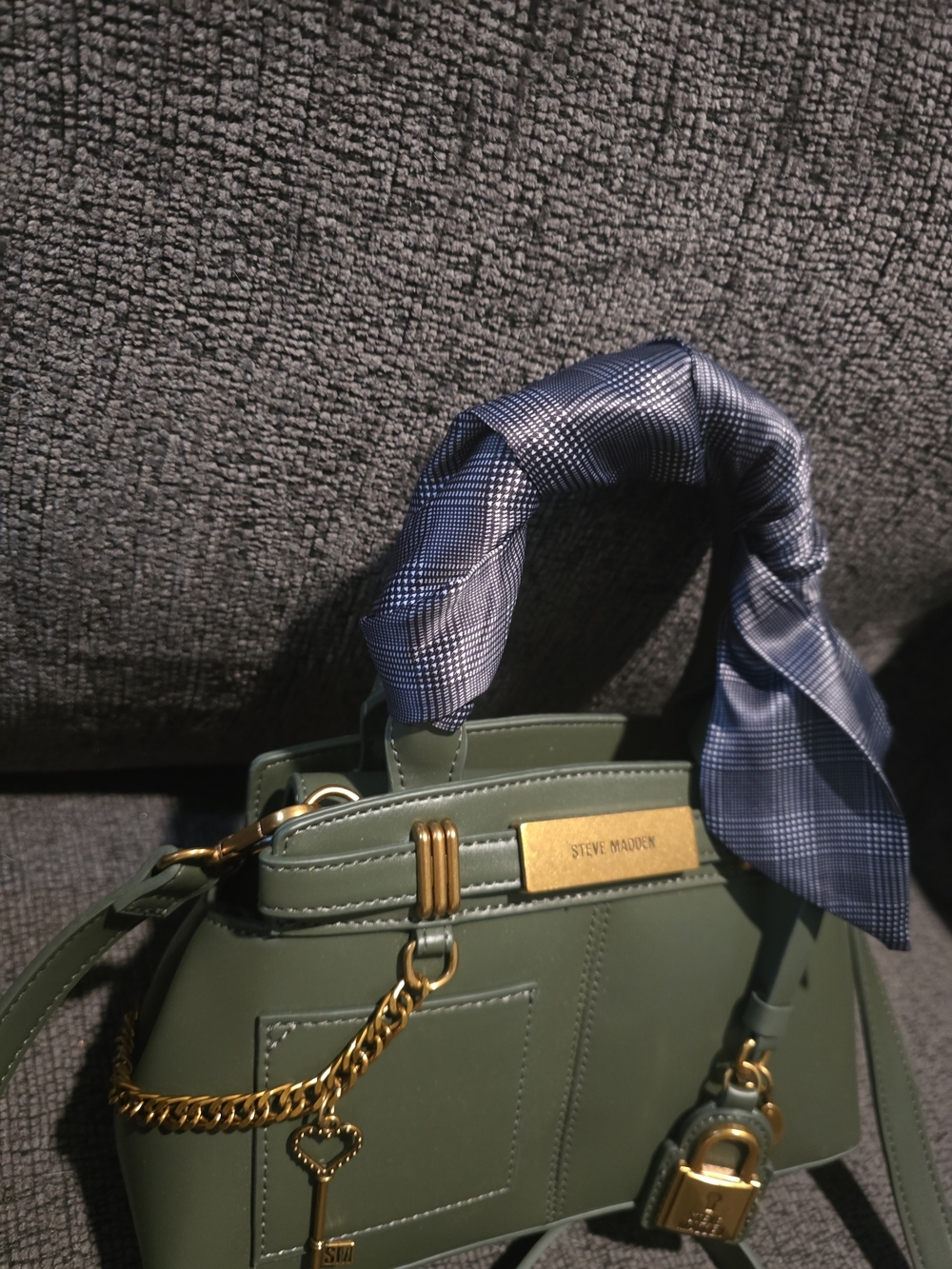 Steve Madden | Bevelyn Crossbody Tote - Picture 3 of 7